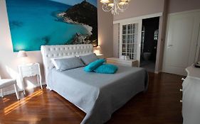 La Casa Di Adele Cagliari B&B