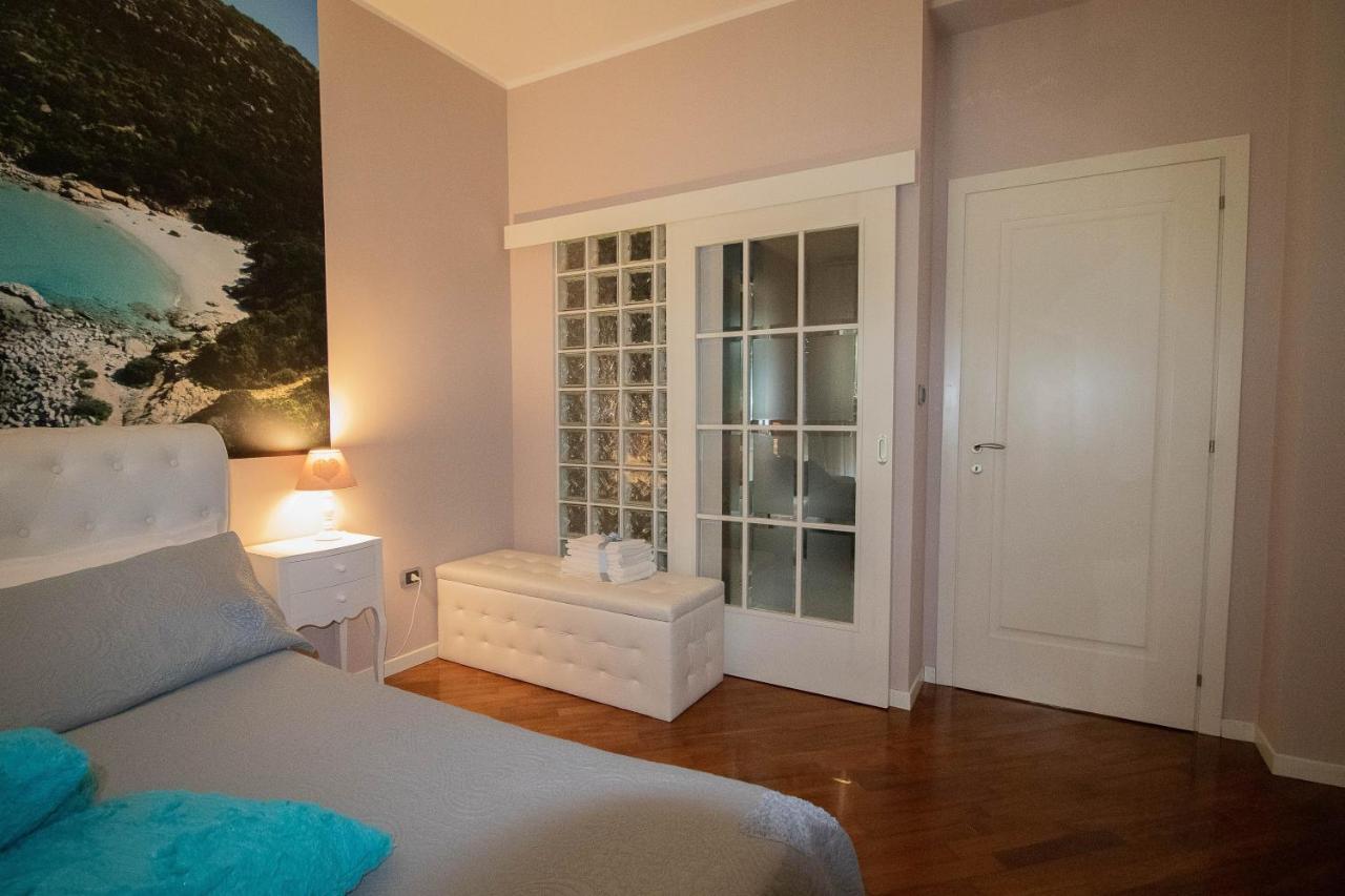 La Casa Di Adele Cagliari B&B Extérieur photo