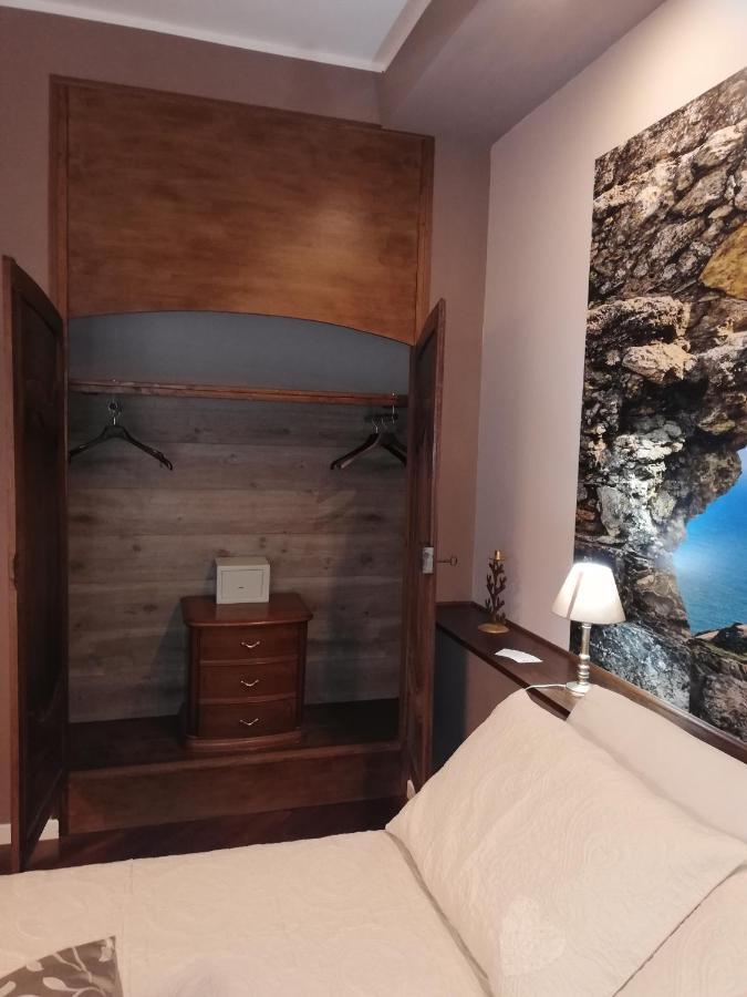 La Casa Di Adele Cagliari B&B Extérieur photo